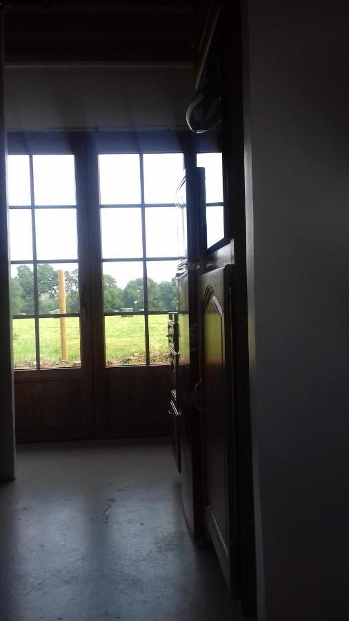 Gite Les Vignettes Bourgeauville Exteriör bild
